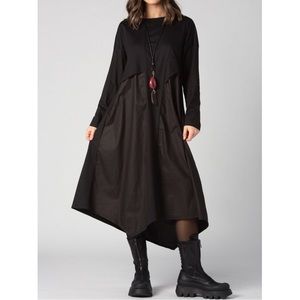 URSIME Round Neck Asymmetrical Hem Midi Dress in Black